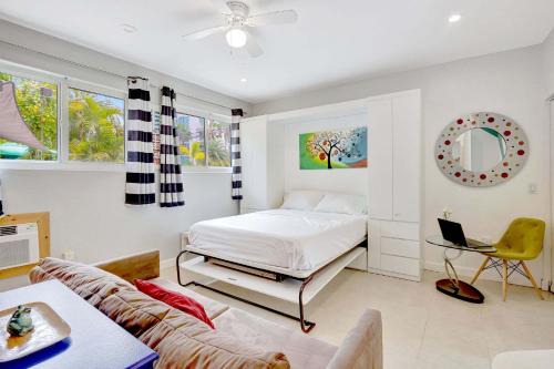 Hendricks and Venice Isles Apartamento | Studio in Las Olas near FL Beach