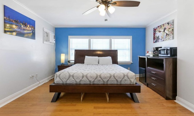 Mid-City Hotel | Acogedor y fácil en Budget Express Studios
