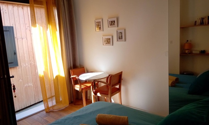 Sete Apartamento | Estudio en casa de pueblo a pie completo