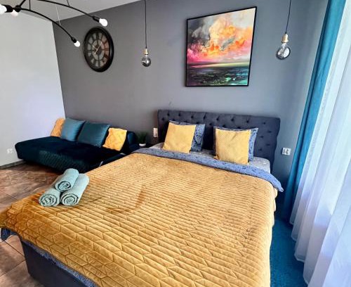 Marymount Apartamento | Studio Krzemieniecka, Air Con, metro Słodowiec, free parking by Cosmo Spirit