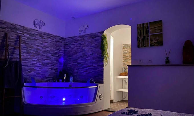Bourcefranc-le-Chapus Apartamento | studio LOVE room