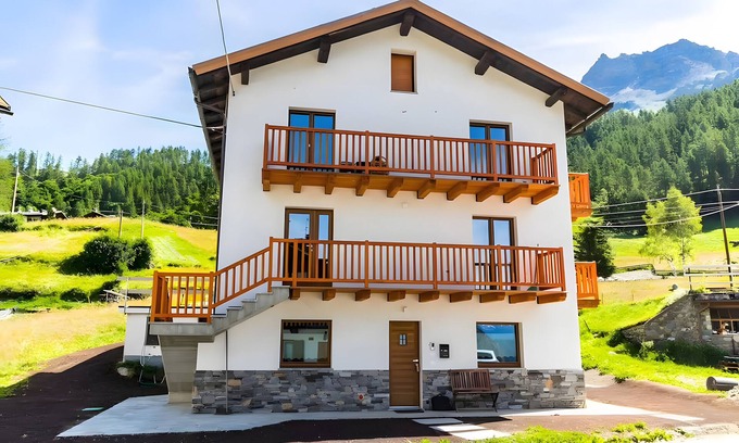 Paquier Apartamento | Estudio 'La Chambre D'Emilie - Habitación Romántica' con vistas a la montaña, terraza y Wi-Fi