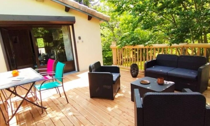 Mayres Apartamento | Studio "Le Cabouin" in the middle of nature at the foot of the hikes
