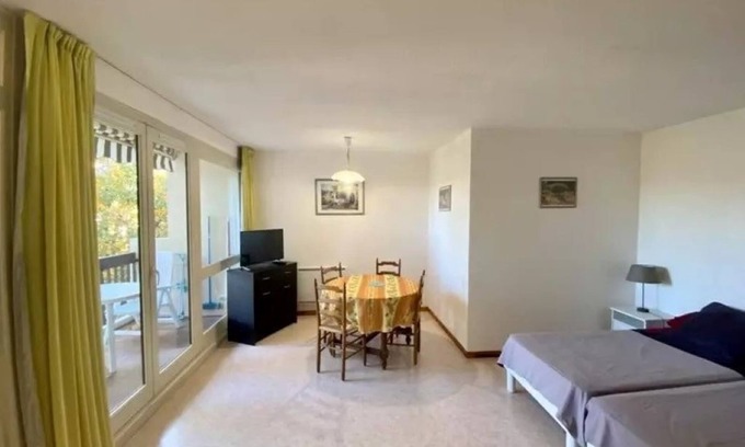 Greoux-les-Bains Apartamento | Studio Les Bastides