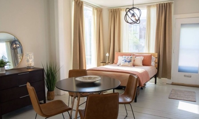 Michigan City Apartamento | Studio Living in the Arts District!
