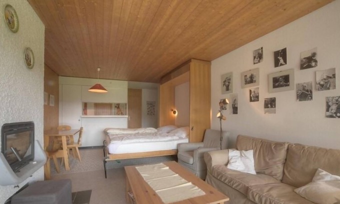 Anzere Apartamento | Studio (max 4 people) near the gondola with a view of the Valais Alps. Shops nearby