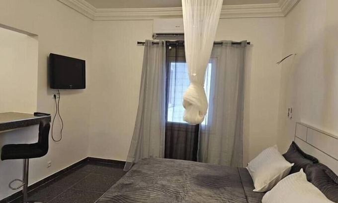 Yenne Tode Apartamento | Studio Meublé à Yenne Dakar Auprès de la Plage Pied Dans L'eau