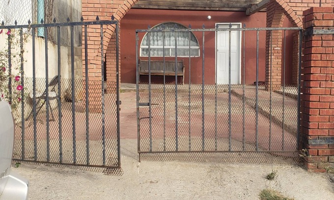 El Cipres Apartamento | Studio, private restroom, safe carport parking, 20 min drive to the beach.