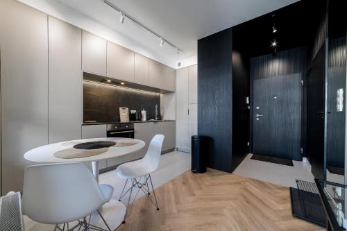 Jezyce Apartamento | STUDIO NA JEŻYCACH - MODENA31 POZNAŃ by BookingHost