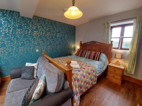 Raymonds Hill Apartamento | Studio Near Lyme Regis, Dog Friendly, Self Catering, Small Garden, Free Private Parking"