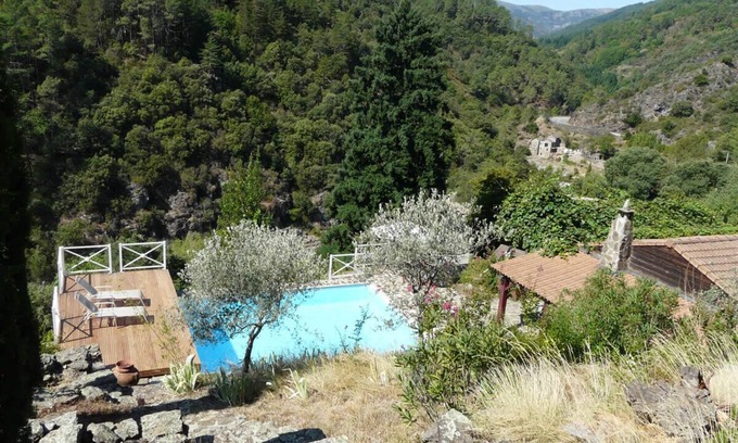 Saint-Andre-Lachamp Apartamento | Studio of the Blue House of Ardèche - with access to the pool and the river