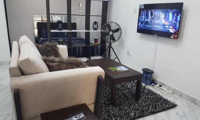 Ofin Apartamento | Studio One Bed Apartment - Off Chevron Drive