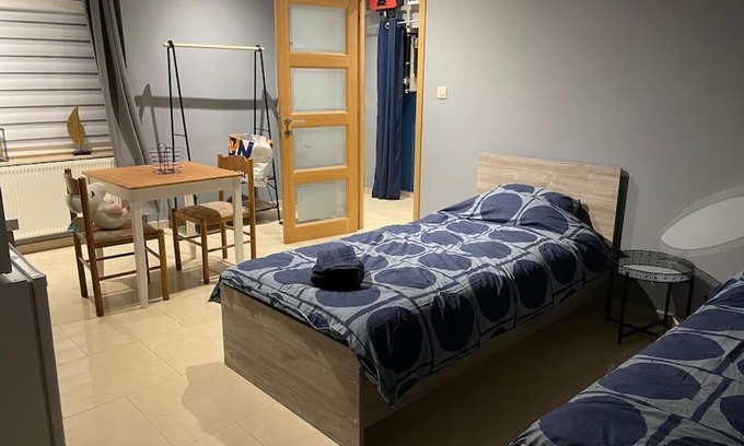 Jumet Apartamento | Studio proche de l’aéroport/gare/centre ville