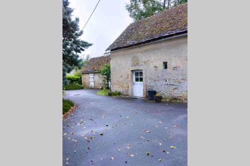 Champagne Casa | Studio "Rêves de gamins" proche du pôle Européen et circuit des 24h, Champagné