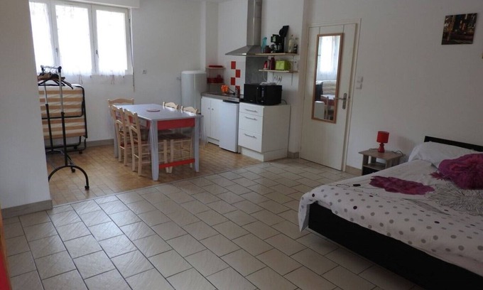 Curemonte Apartamento | ---- Studio Rouge ----