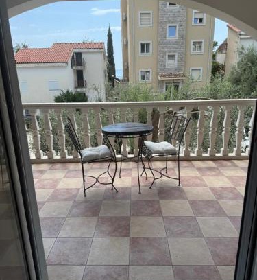 Przno Apartamento | Studio Sea View Steps to Przno beach w Parking Villa Olive