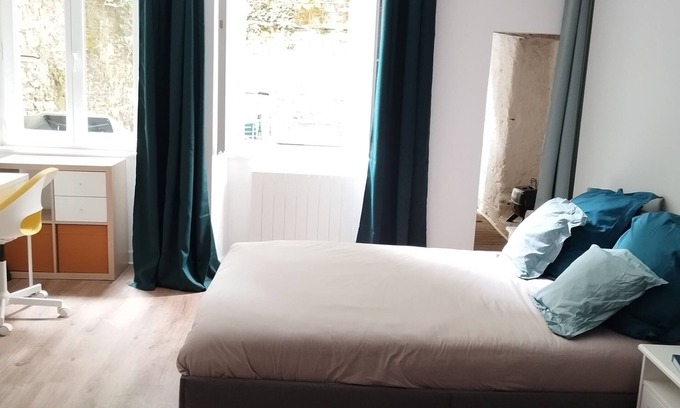 Morlaix Apartamento | Studio terrace in town center near pedestrian streets, port, restaurants.