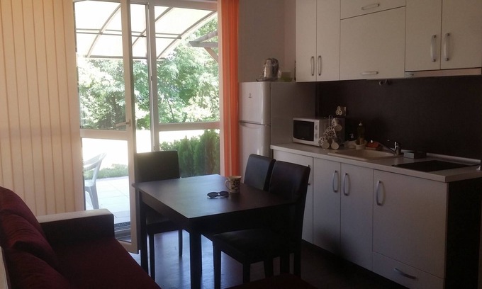 Byala Apartamento | Studio Tony