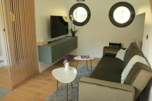 Puteaux Alquiler De Eote | Studio très cosy - indépendant dans une péniche - Paris 16