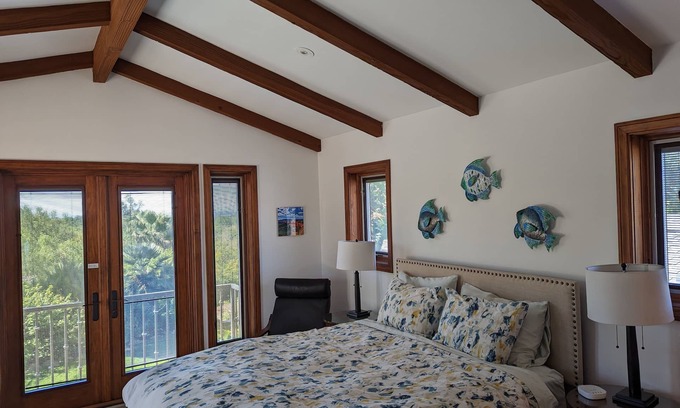 Santa Barbara Apartamento | Asequible 1 BR privado con vista y entrada independiente