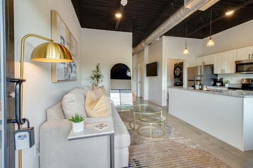Nashville Apartamento | Studio with 2 Queen Beds 7 mins to Broadway