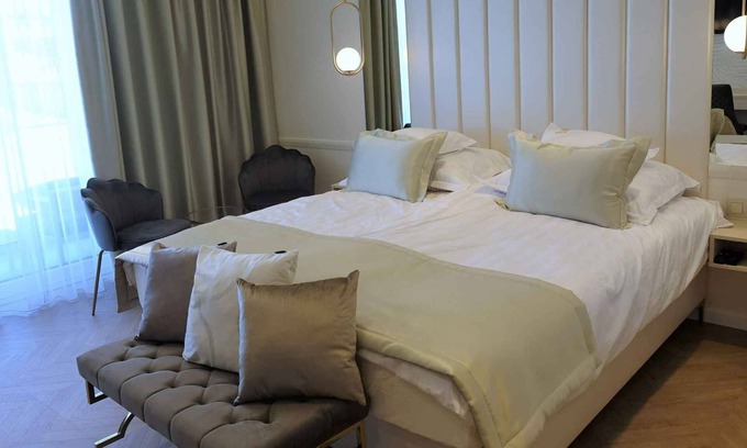 Siofok-Szabadifurdo Apartamento | Apartamento vacacional con muebles de lujo a solo 150 m del lago