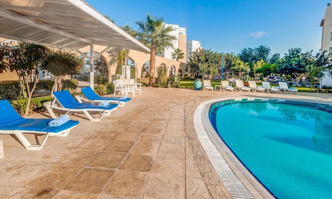 Bahceler Apartamento | Studio with pool view in Iskele, North Cyprus