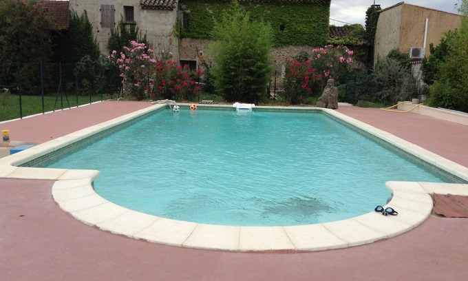 Violes Apartamento | Estudio con piscina en Provenza, adaptado para discapacitados.