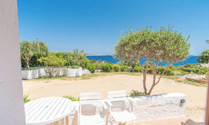 Porto Rafael Apartamento | Estudioapartamento cerca de la playa con terraza y vistas al mar