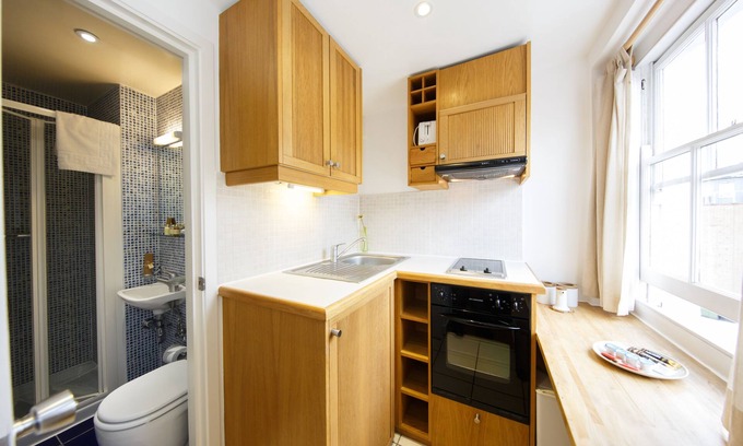 Euston Hotel | Studios 2 Let North Gower