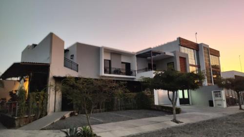 Colima Casa | Studios V19
