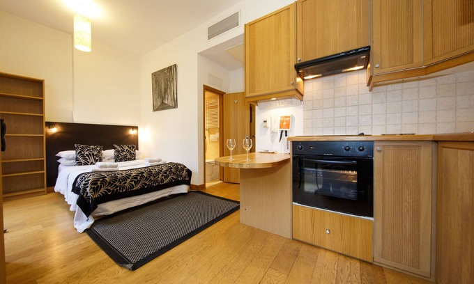 St. Pancras Hotel | Studios2Let Bloomsbury