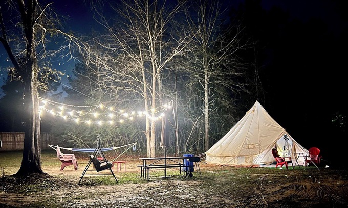 Conroe Cabina | Stunning 1-Bed Glamping Tent in Cleveland