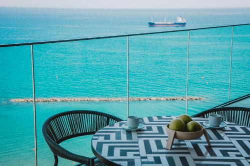 Neapolis Complejo | Stunning 1 Bed in Trilogy, Limassol Seafront