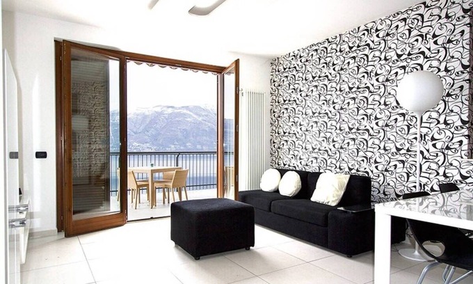 Brezzo di Bedero Apartamento | Stunning 1 bed apartment. Lake view. Terrace. Walk to restaurant. WIFI