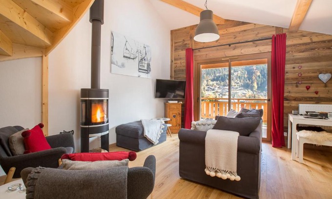 Morzine Apartamento | Stunning 2 bedroom duplex, 10 min walk from centre