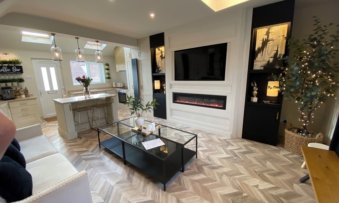 Newcastle-upon-Tyne Casa | Stunning 2 Bed House in Westmoor / Newcastle Racecourse