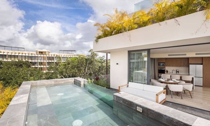 Tulum Apartamento | Stunning 2BR PH | Private Pool, Gym & Concierge