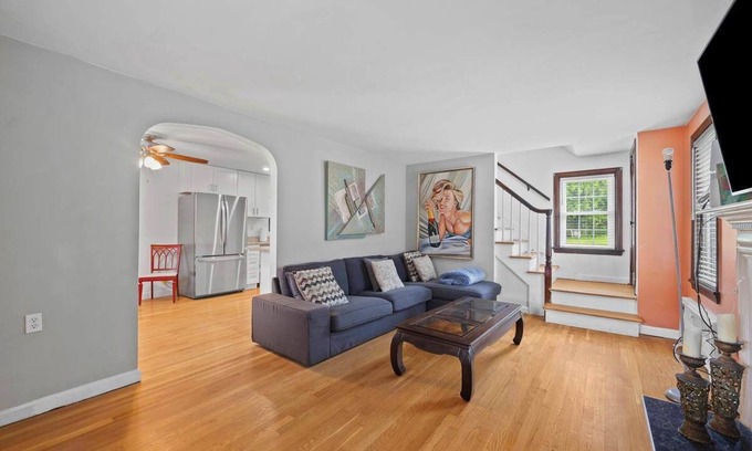 Brentwood Casa | Stunning 2BR-Private House-Near City