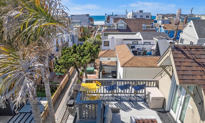 San Diego Casa | Stunning 3BR Beach Home | Rooftop, Ocean View, Garage & Fire Pit