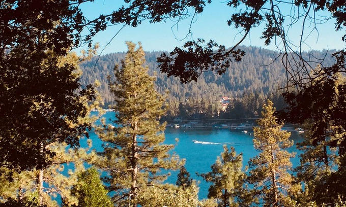 Lake Arrowhead Cabina | Impresionante vista al lago CABINA⭐⭐⭐⭐⭐ Pase de acceso al lago / Mascotas ok