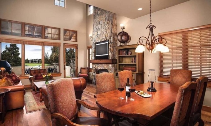 Pronghorn Casa | Stunning 4 bdrm Pronghorn Resort Juniper Preserve