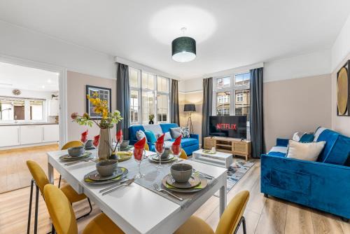 Horfield Casa | Stunning 4-bed - Garden - Sleeps 14