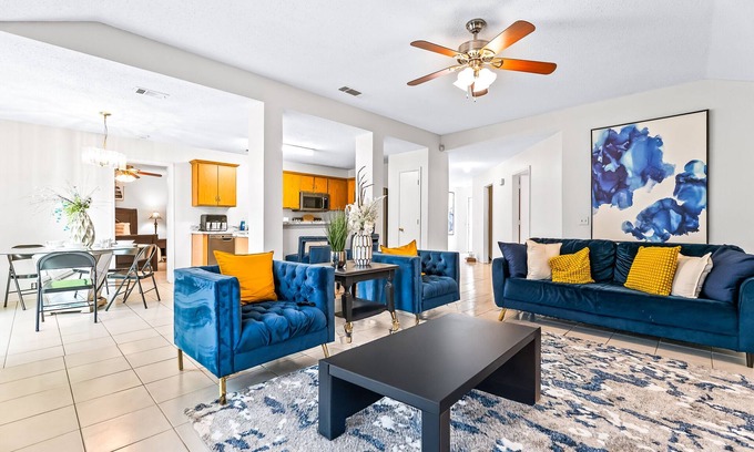 Buckner Terrace - Everglade Park Casa | stunning 4-bedroom house, only 10 minutes from downtown Dallas!