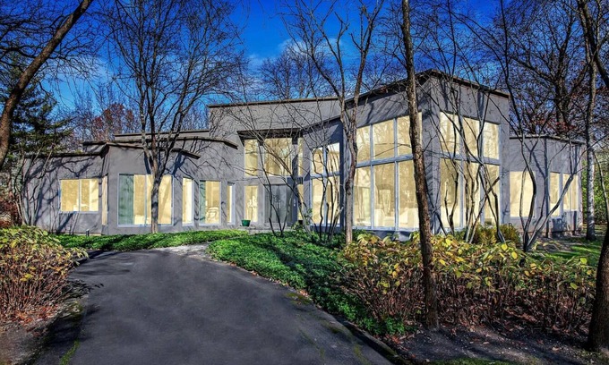 Bannockburn Casa | Stunning 4-bedroom house combines comfort, elegance, and is pet-friendly