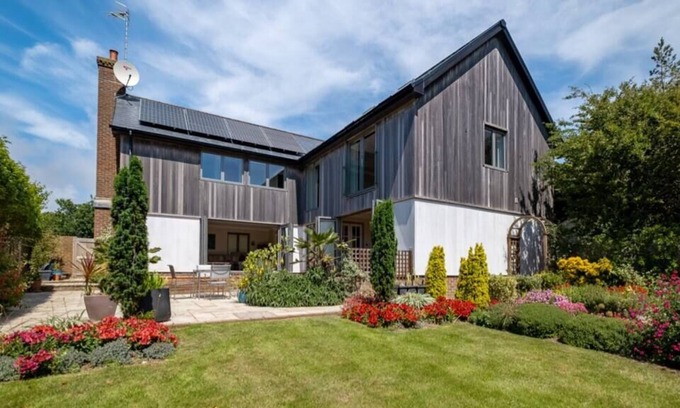 Rottingdean Casa | Stunning 5-bed 3-bath house close to the sea!