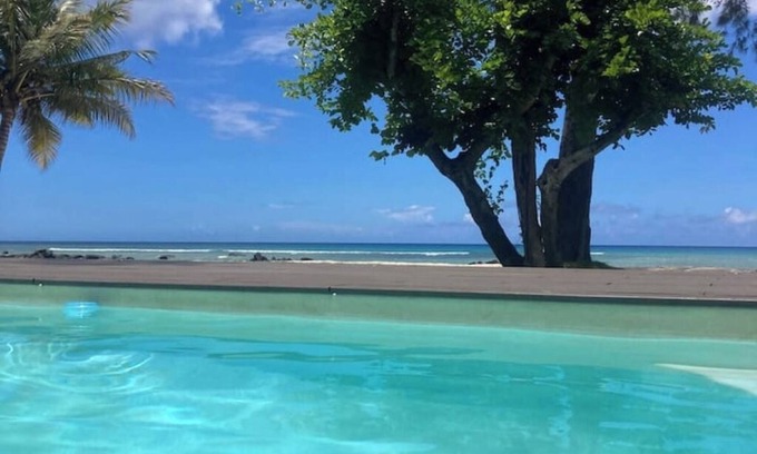 Pointe aux Biches Villa | Stunning 5-Star Beachfront Villa | Direct Pool & Beach Access | Daily Service
