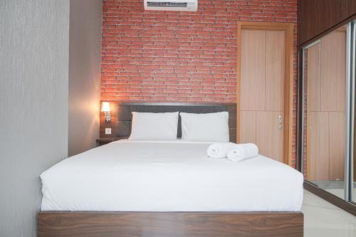 Mampang Prapatan Apartamento | Stunning and Comfortable 2BR Samara Suites Apartment By Travelio