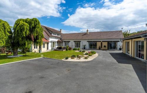Amblainville Apartamento | Stunning Apartment In Amblainville