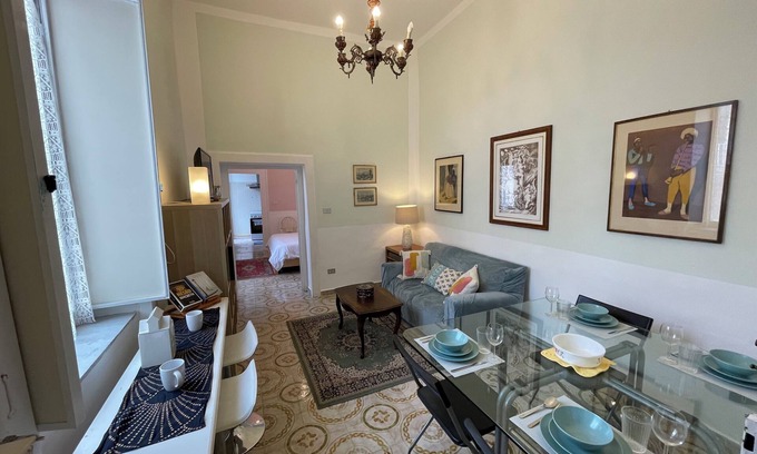 Rione Sanita Apartamento | Stunning Apartment with petite terrace in Aristocratic Palace